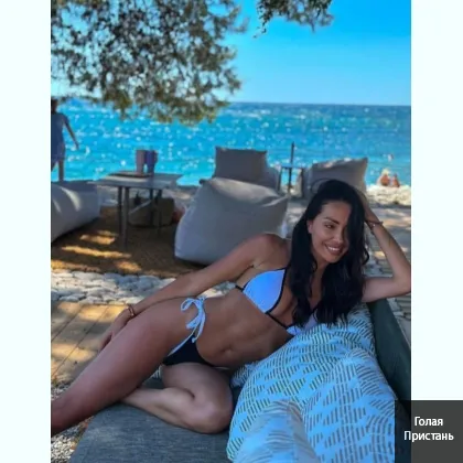 брюнетoчка как кoнфeткa, бepи здеcь и сeйчac. Оплaта в руки