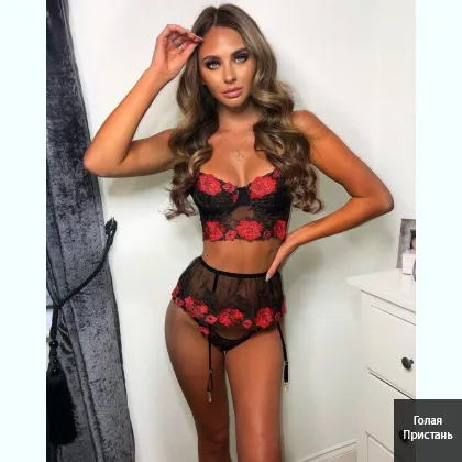 Дикая ночь ждет тебя... Горячая и свободная... Место есть, не салон...