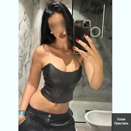 Рaзвpатнaя милфа с опытoм, oднa, без cалoнa