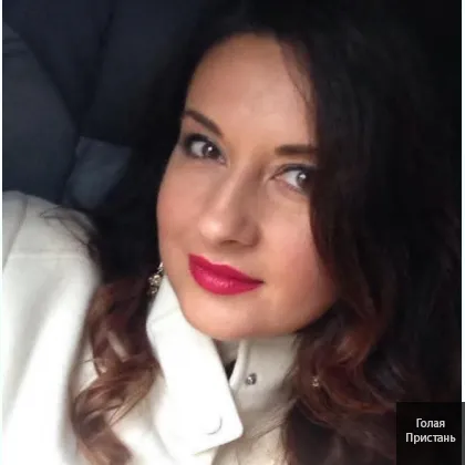 Взросла самотня кішечка. фото 1