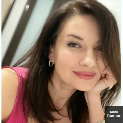 Взросла самотня кішечка. фото 2