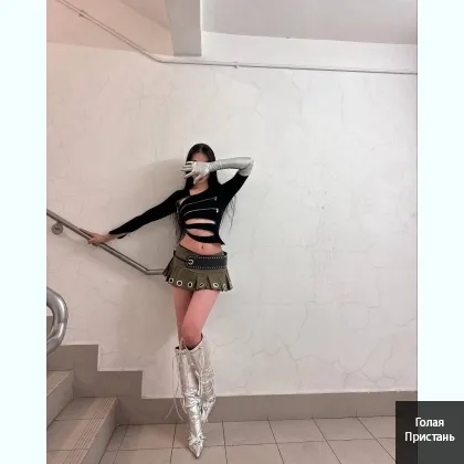 Граціозна статуетка з колдовським поглядом — нудьгувати не будемо