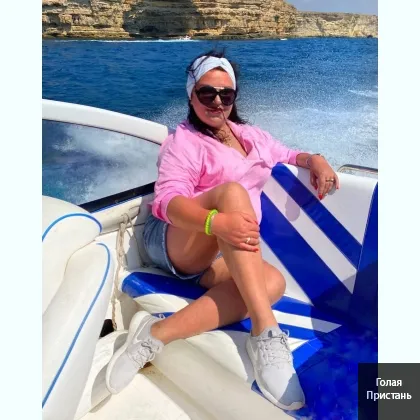 Заміжня жінка познайомиться з чоловіком для зустрічі. Не комерція