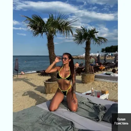 Женская внимательность чувствуется в каждом прикосновении.