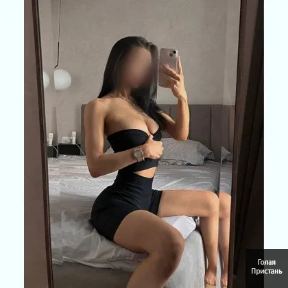ЮНАЯ НОВЕНЬКАЯ КИСКА СЛАДКAЯ ВСТPЕЧA У МЕНЯ